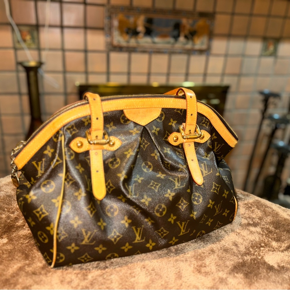 Authentic Louis Vuitton Monogram Canvas Tivoli Satchel